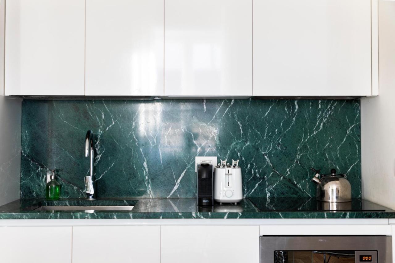 Duomo Big Apartment Милано Екстериор снимка
