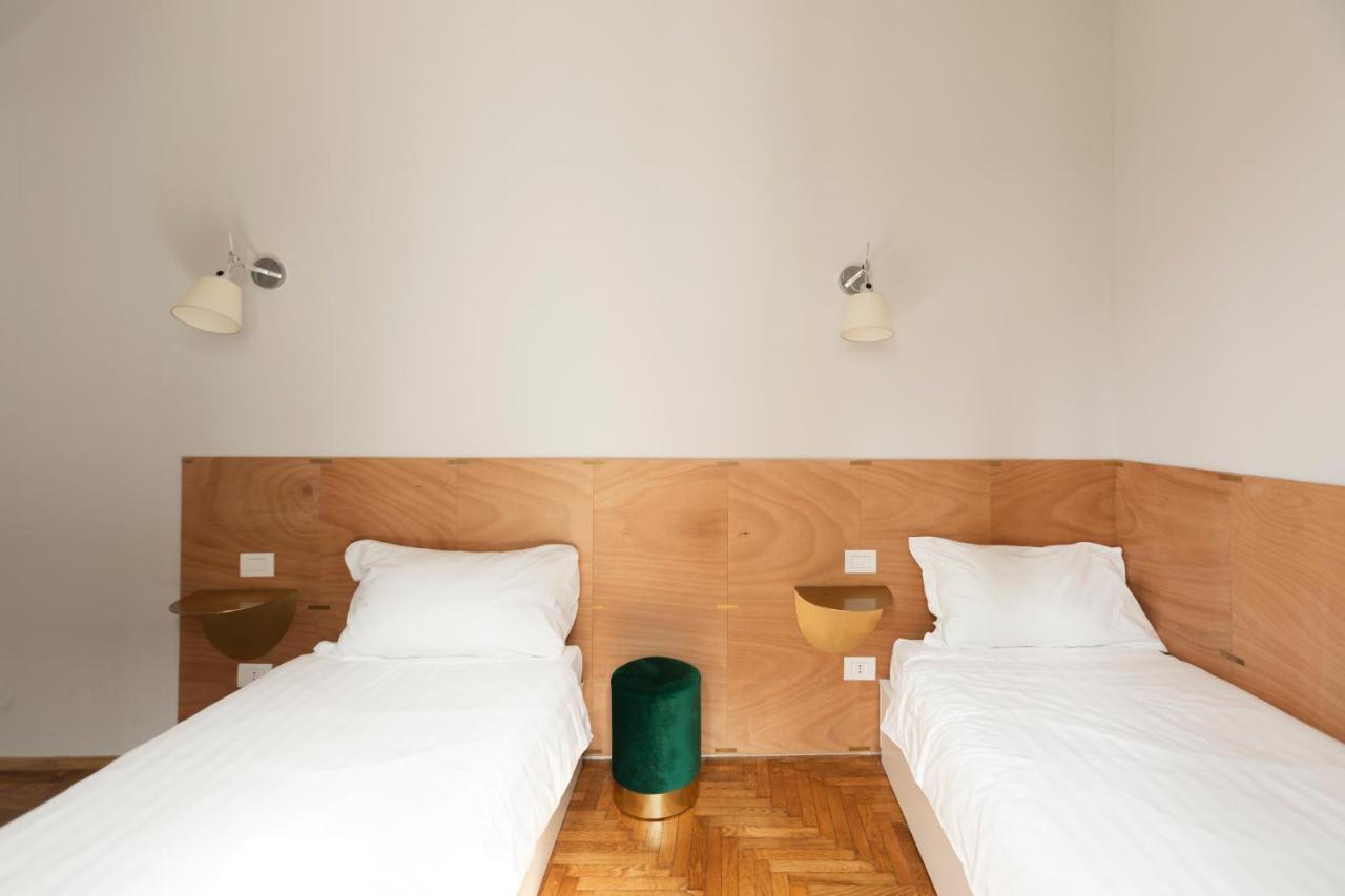 Duomo Big Apartment Милано Екстериор снимка