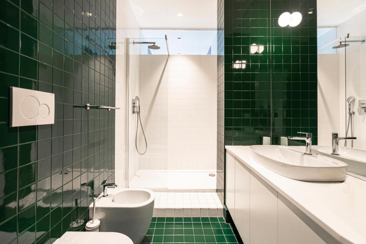 Duomo Big Apartment Милано Екстериор снимка